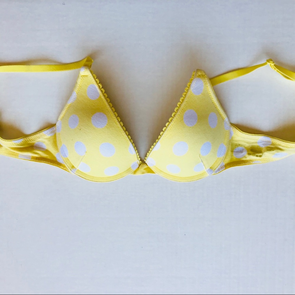Yellow polka dot bra !